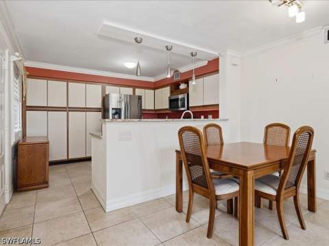 221 Fox Glen Dr 2201, Naples FL - photo 10 of 37