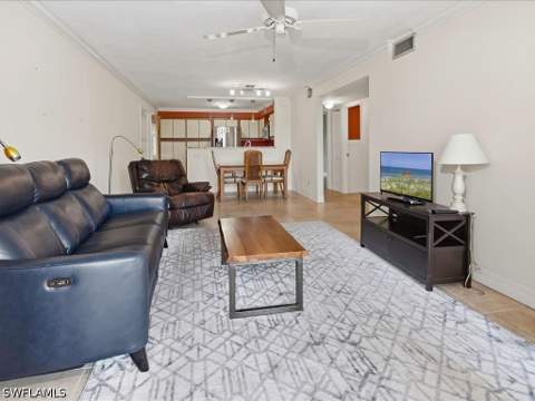 221 Fox Glen Dr 2201, Naples FL - photo 6 of 37