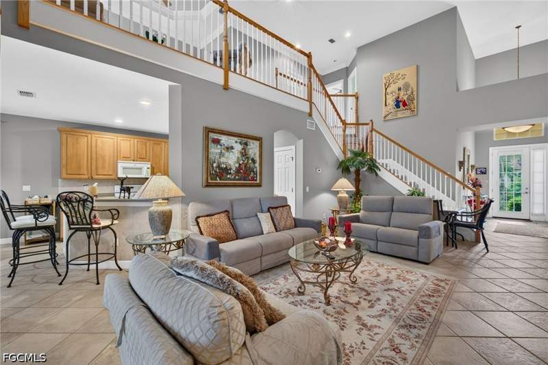 4 bedroom SingleFamilyResidence at 8959 Crown Bridge Way, Crown Colony, Fort Myers — photo 3