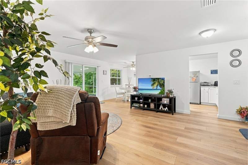 3 bedroom SingleFamilyResidence at 11821 Isle Of Palms Dr, Palm Isles, Fort Myers Beach — photo 5