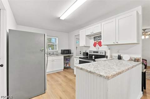 11821 Isle Of Palms Dr, Fort Myers Beach FL - photo 7 of 29