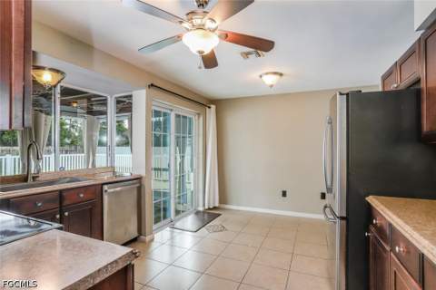 117 SE 45th Ter, Cape Coral FL - photo 7 of 23