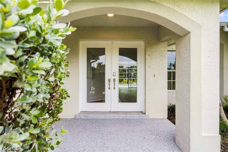 3 bedroom SingleFamilyResidence at 1724 SW 51st Ter, Cape Coral, Cape Coral — photo 4