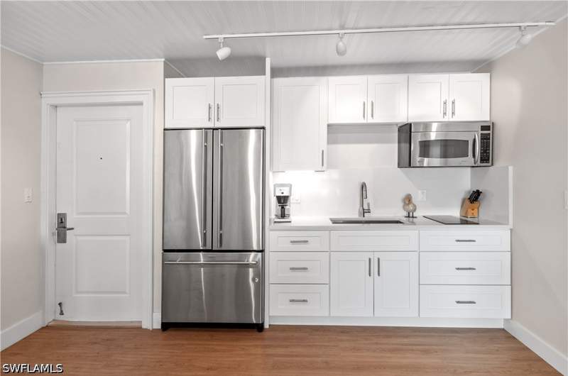2 bedroom Condominium at 900 Broad Ave S 133/134, Cove Inn, Naples — photo 5