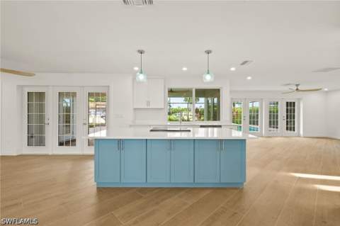 2105 Sheepshead Dr, Naples FL - photo 18 of 45