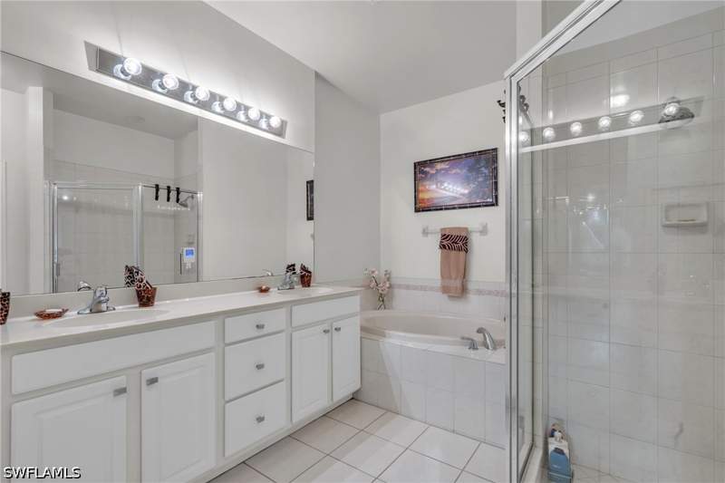 3 bedroom Condominium at 9305 La Playa Ct 1613, Marbella At Spanish Wells, Bonita Springs — photo 5