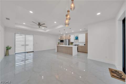 1909 NE 19th Pl, Cape Coral FL - photo 6 of 37