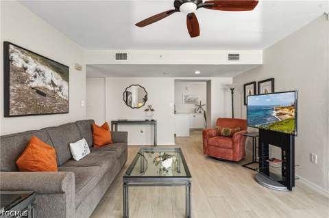 7390 Estero Blvd 404, Fort Myers Beach FL - photo 6 of 39
