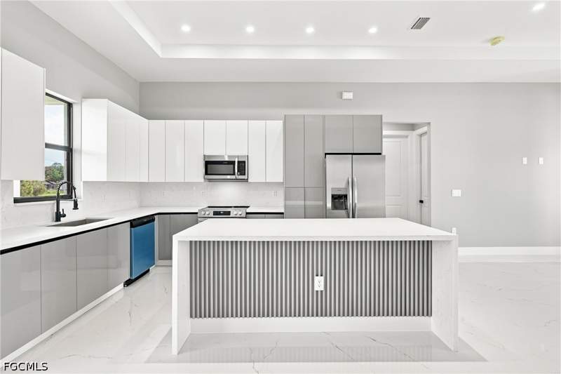 3 bedroom SingleFamilyResidence at 1416 Jefferson Ave, Lehigh Acres, Lehigh Acres — photo 3