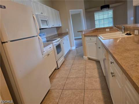 20050 Petrucka Cir N 3, Lehigh Acres FL - photo 9 of 19