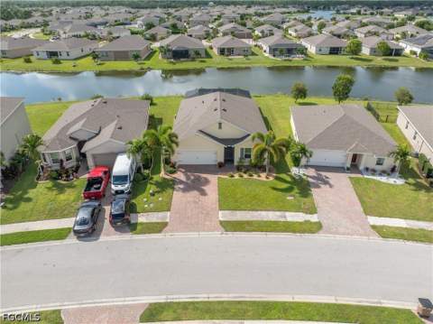 3190 Estancia Ln, Cape Coral FL - photo 12 of 50