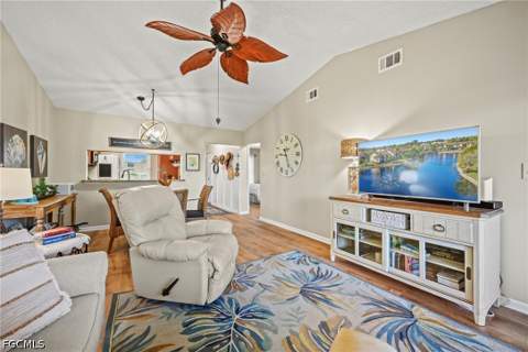 9290 Lake Park Dr 201, Fort Myers FL - photo 8 of 30