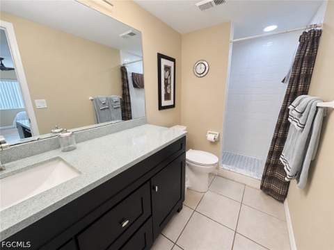 11610 Caravel Cir 102, Fort Myers FL - photo 8 of 21