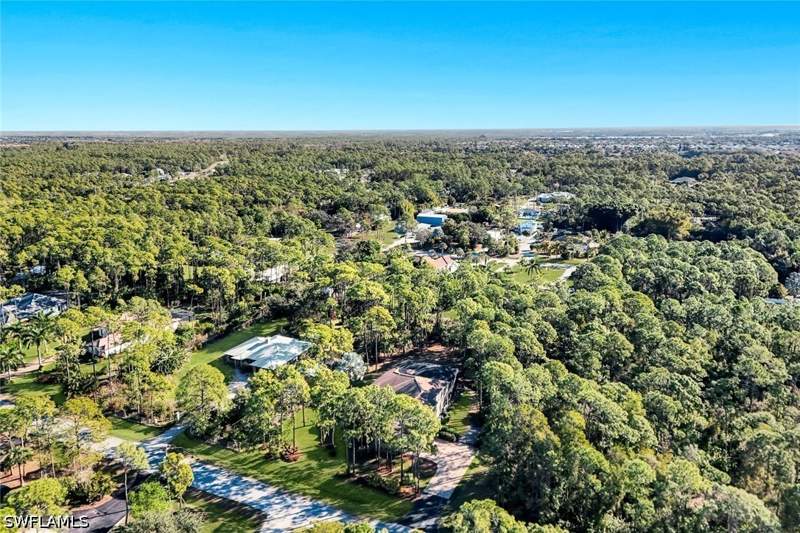 5 bedroom SingleFamilyResidence at 25295 Catskill Dr, San Carlos Estates, Bonita Springs — photo 4