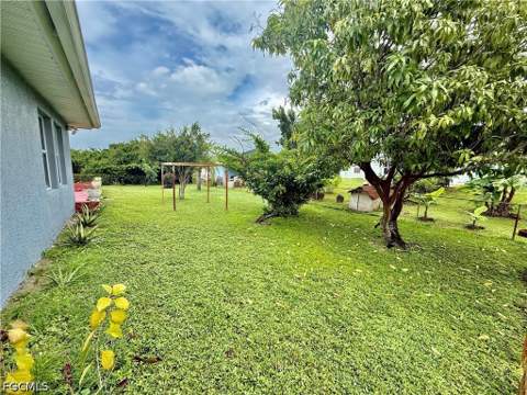 902 Susan Ave N, Lehigh Acres FL - photo 8 of 30