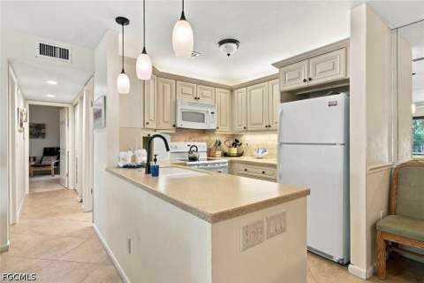 845 E Gulf Dr 342, Sanibel FL - photo 9 of 36