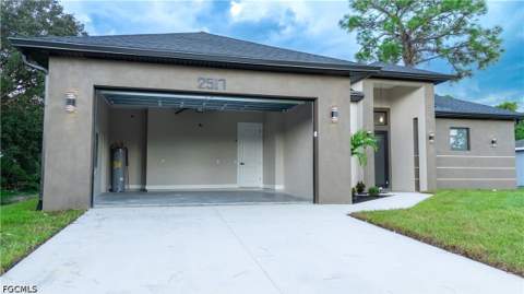 2517 39th St W, Lehigh Acres FL - photo 9 of 51