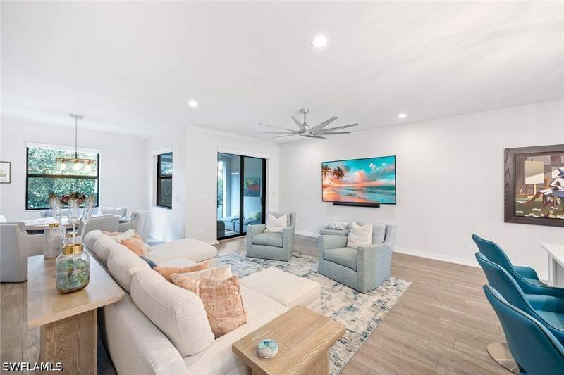 3 bedroom Townhouse at 13058 Pembroke Dr, Hamilton Place, Naples — photo 3