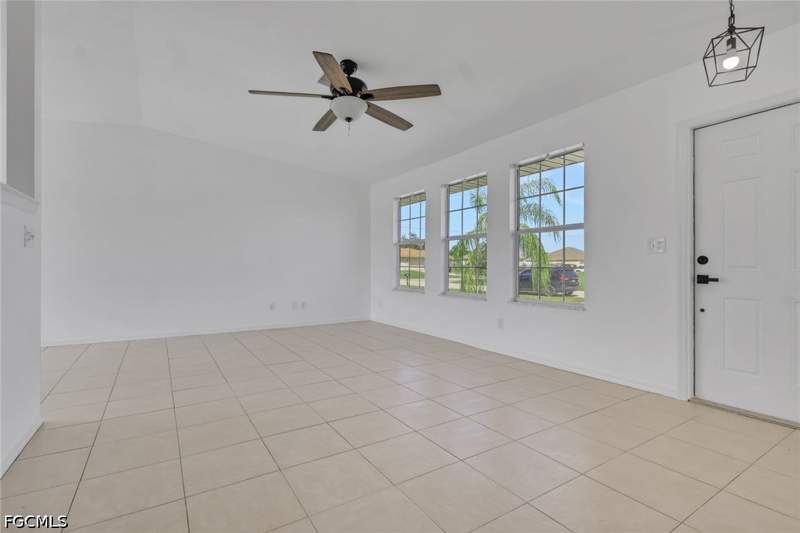 4 bedroom SingleFamilyResidence at 2028 NE 17th Pl, Cape Coral, Cape Coral — photo 4
