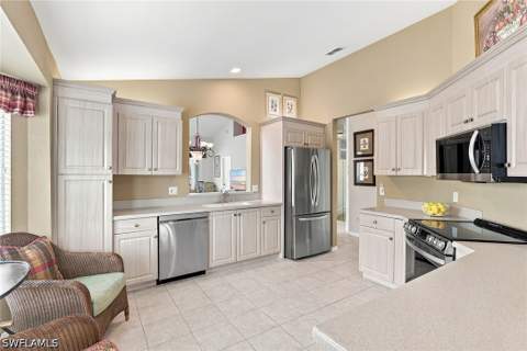 5964 Sand Wedge Ln 305, Naples FL - photo 12 of 47