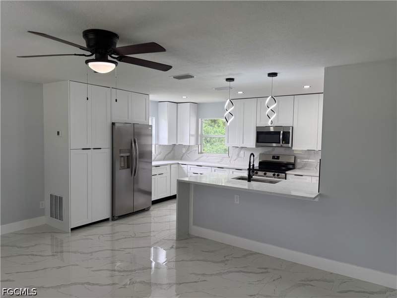 2 bedroom SingleFamilyResidence at 31 Andora St, Alabama Grove Terrace, Lehigh Acres — photo 2