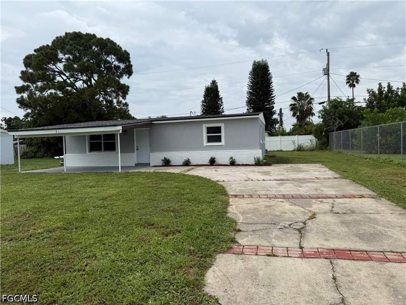 2 bedroom SingleFamilyResidence at 31 Andora St, Alabama Grove Terrace, Lehigh Acres — photo 5