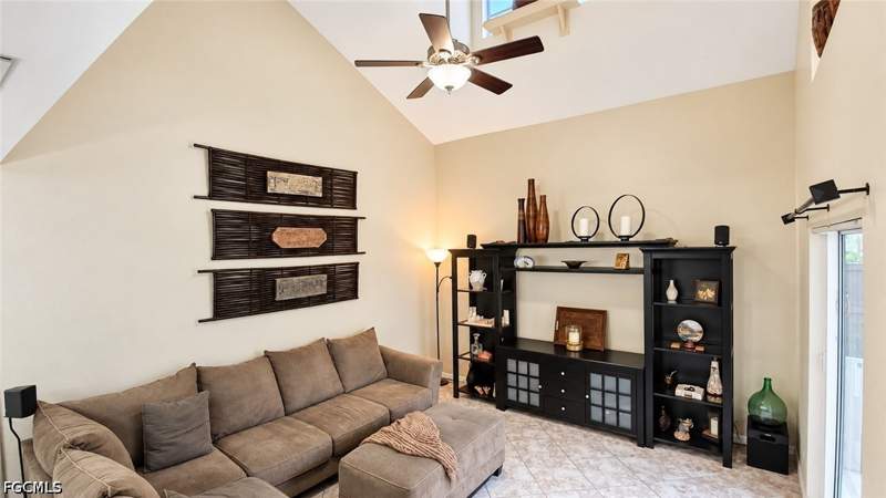 3 bedroom Townhouse at 6899 Pentland Way 114, Heather Ridge, Fort Myers — photo 3