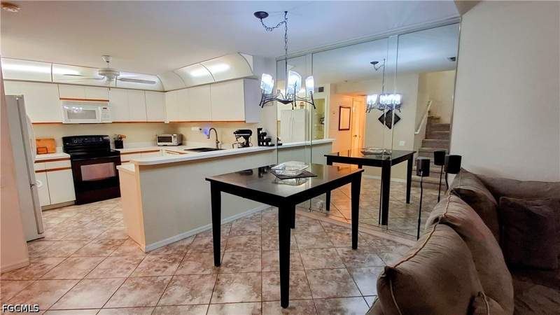 3 bedroom Townhouse at 6899 Pentland Way 114, Heather Ridge, Fort Myers — photo 5