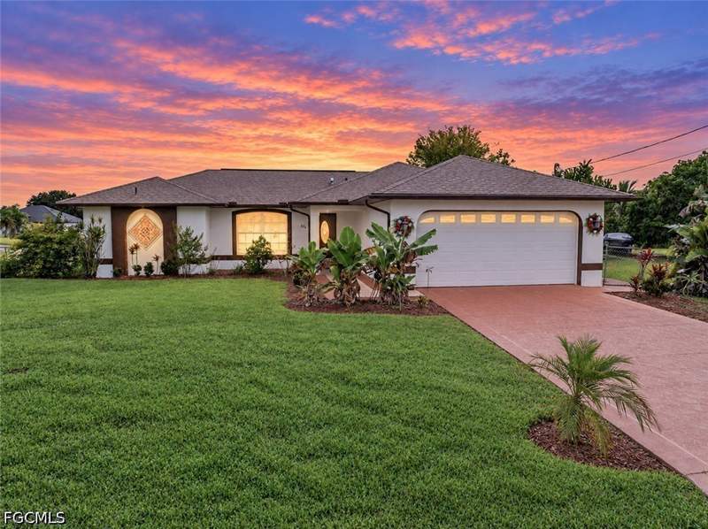 3 bedroom SingleFamilyResidence at 806 Felix Ave N, Lehigh Acres, Lehigh Acres — photo 2