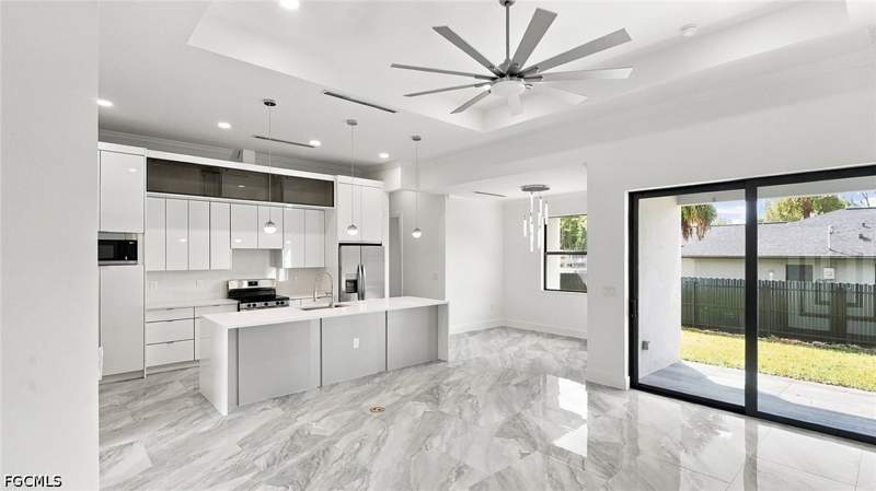 3 bedroom SingleFamilyResidence at 2606 E 3rd St, Island Of Happiness, Lehigh Acres — photo 5