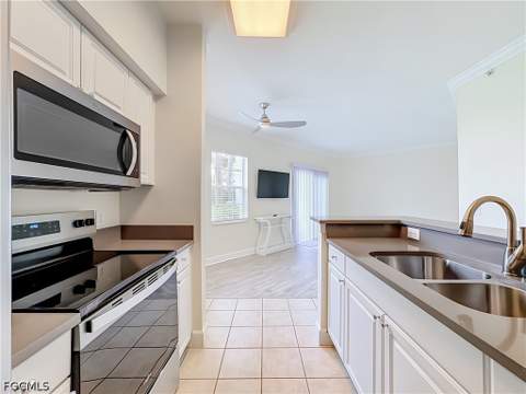 15630 Ocean Walk Cir 112, Fort Myers FL - photo 10 of 43