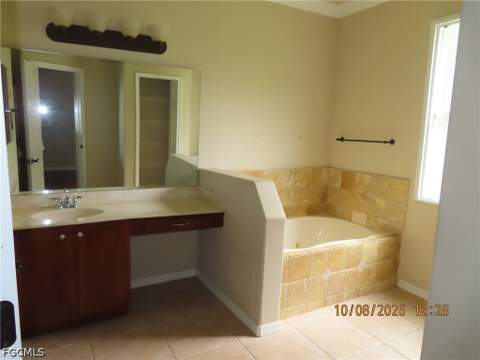 2702 Nature Pointe Loop, Fort Myers FL - photo 10 of 16