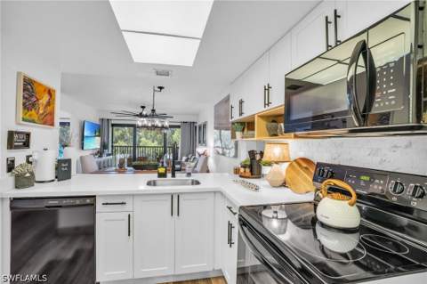 600 Neapolitan Way 353, Naples FL - photo 8 of 26