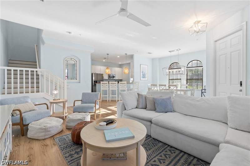 4 bedroom Townhouse at 9159 Delano St 9901, Ole, Naples — photo 2
