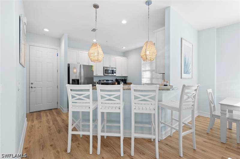 4 bedroom Townhouse at 9159 Delano St 9901, Ole, Naples — photo 5