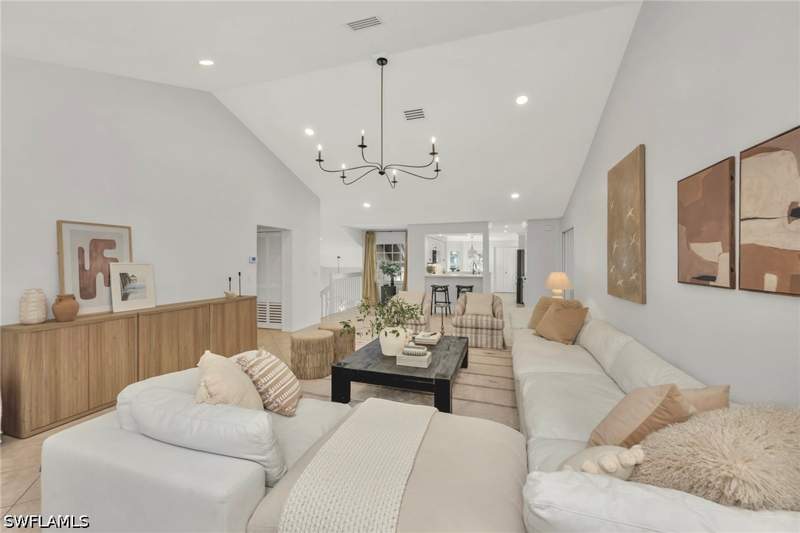 3 bedroom Condominium at 205 Via Perignon 2-3, Tra Vigne, Naples — photo 4