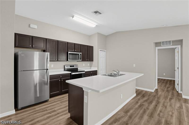 4 bedroom SingleFamilyResidence at 3114 13th St SW, Lehigh Acres, Lehigh Acres — photo 5