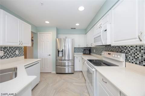7702 Gardner Dr 102, Naples FL - photo 7 of 25