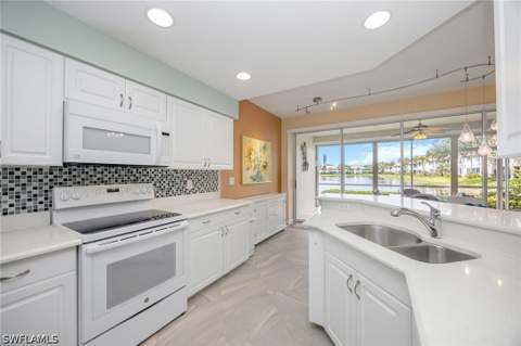 7702 Gardner Dr 102, Naples FL - photo 9 of 25