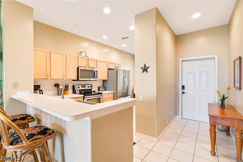2 bedroom Condominium at 16430 Millstone Cir 303, Waterford, Fort Myers — photo 4
