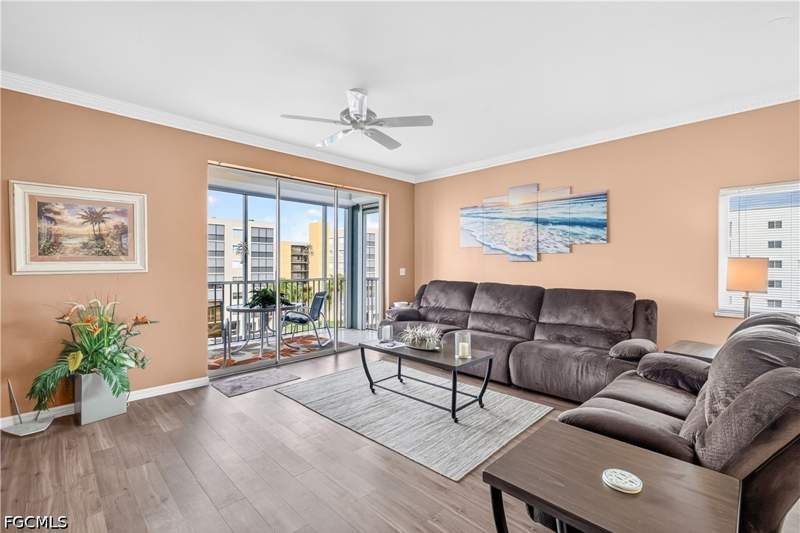 2 bedroom Condominium at 4361 Bay Beach Ln 424, Casa Marina, Fort Myers Beach — photo 5
