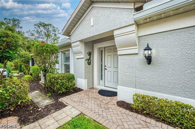 2 bedroom Attached at 9521 Hemingway Ln, Cypress Preserve, Fort Myers — photo 5