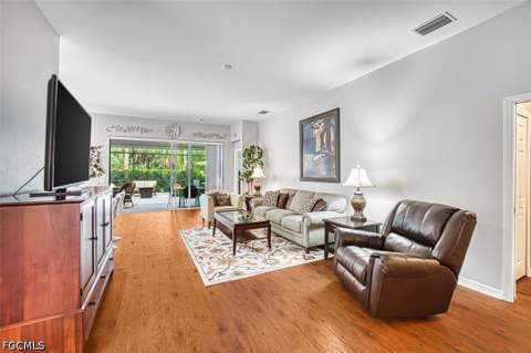 9521 Hemingway Ln, Fort Myers FL - photo 9 of 47