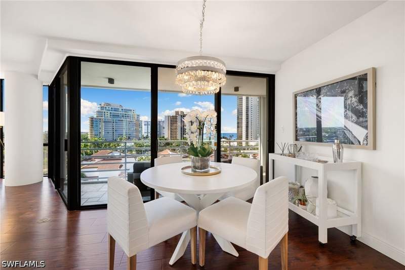 2 bedroom Condominium at 4751 Gulf Shore Blvd N 905, Terraces At Park Shore, Naples — photo 4