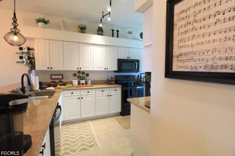 16655 Lake Circle Dr 850, Fort Myers FL - photo 10 of 33