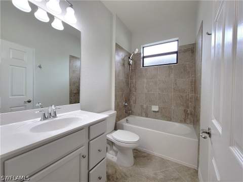 9183 Woodhurst Dr, Naples FL - photo 9 of 21