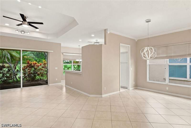 2 bedroom SingleFamilyResidence at 357 Harvard Ln, Oxford Village, Naples — photo 2