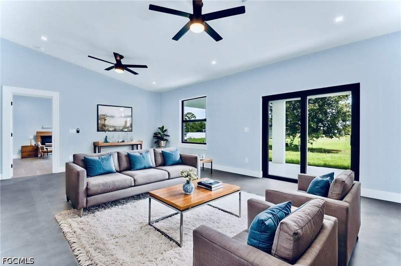3 bedroom SingleFamilyResidence at 3302 18th St SW, Lehigh Acres, Lehigh Acres — photo 4