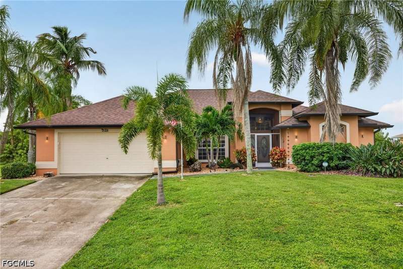 3 bedroom SingleFamilyResidence at 224 NW 12th Ln, Cape Coral, Cape Coral — photo 2