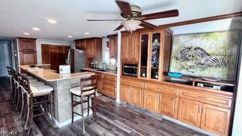 5545 Sir Walter Way, North Fort Myers FL - photo 12 of 56